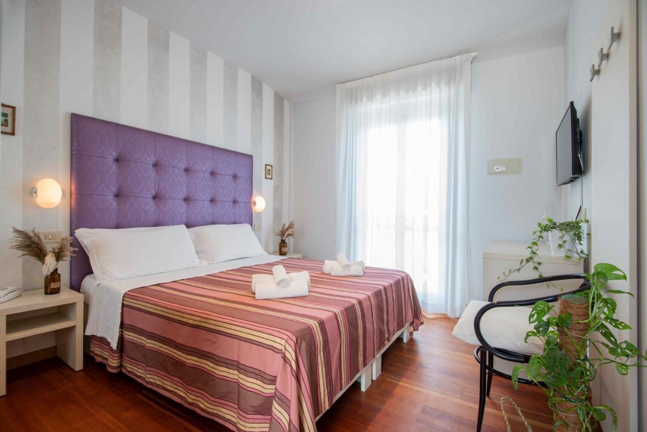 Hotel Baby B&B Milano Marittima Zewnętrze zdjęcie