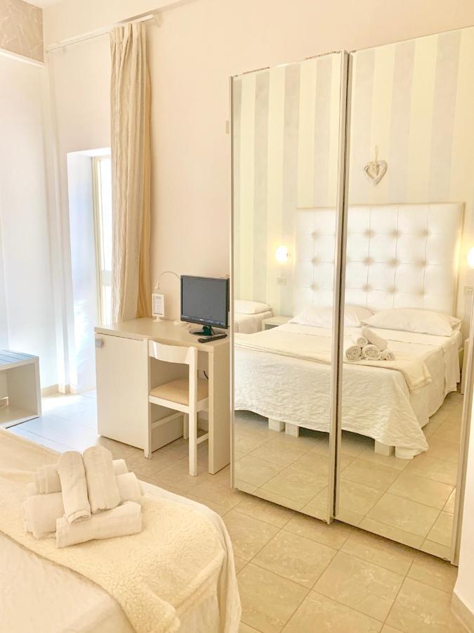 Hotel Baby B&B Milano Marittima Zewnętrze zdjęcie