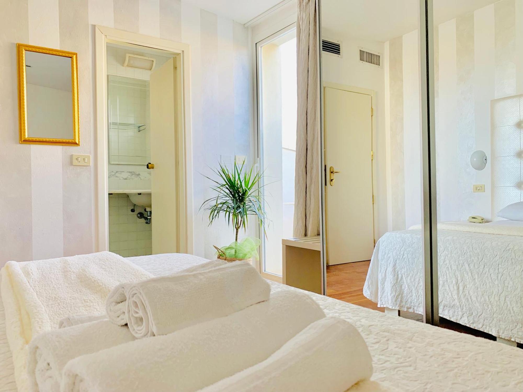 Hotel Baby B&B Milano Marittima Zewnętrze zdjęcie