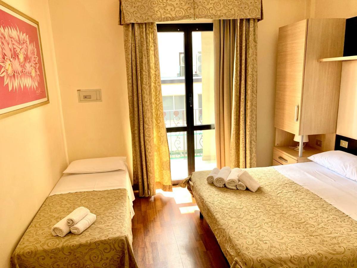 Hotel Baby B&B Milano Marittima Zewnętrze zdjęcie