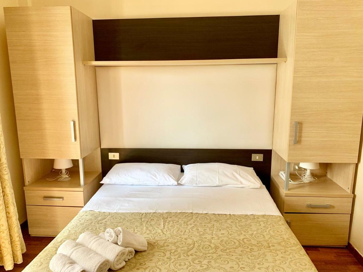 Hotel Baby B&B Milano Marittima Zewnętrze zdjęcie